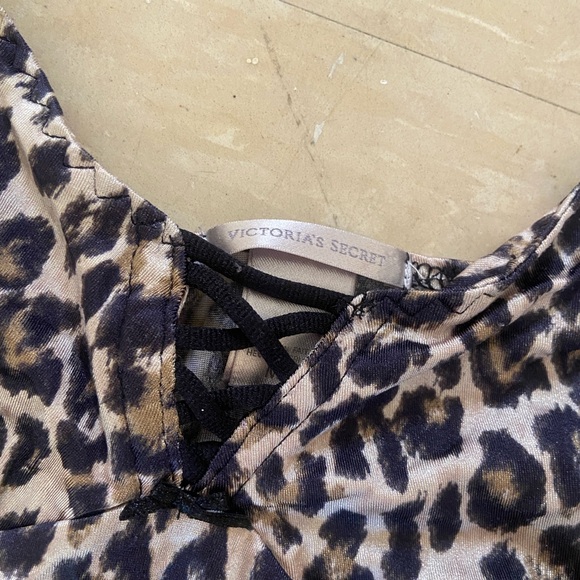 Lingerie Victorias Secret slip dress/top 🤍 - Picture 2 of 3